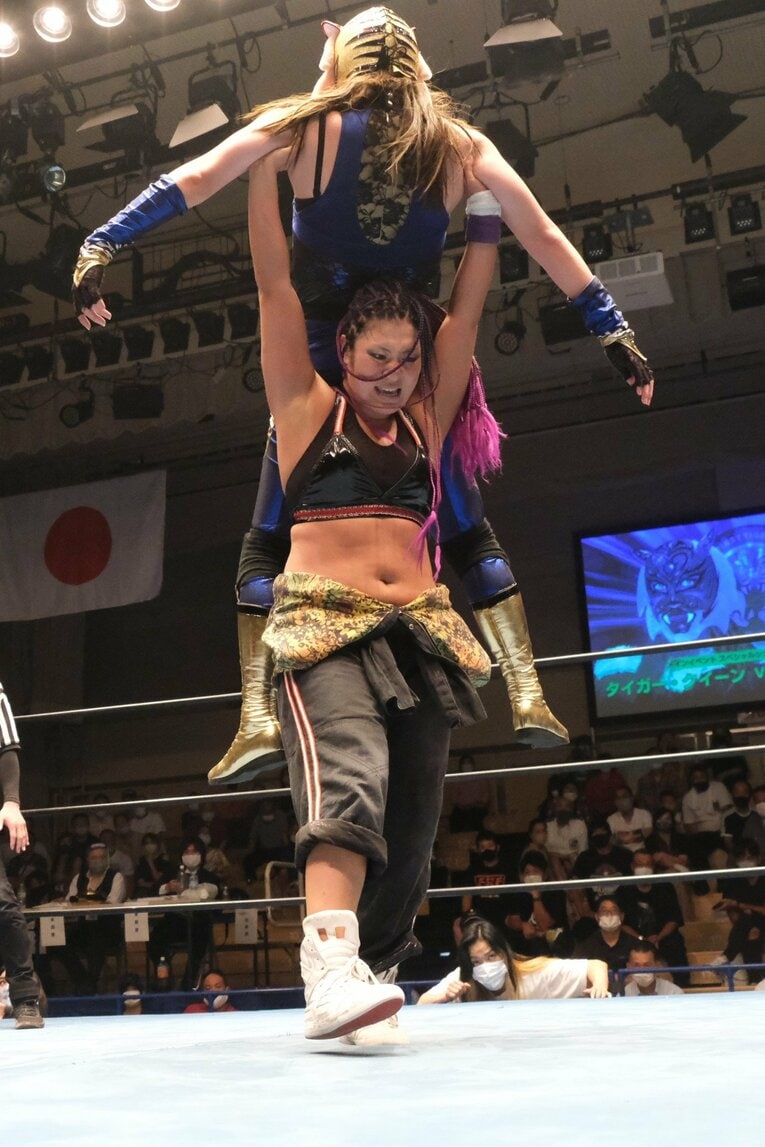 「はっきり言って、初代タイガーマスクのクローン」 《タイガー・クイーン》衝撃デビューに佐山聡も「思った以上の合格点」(29)