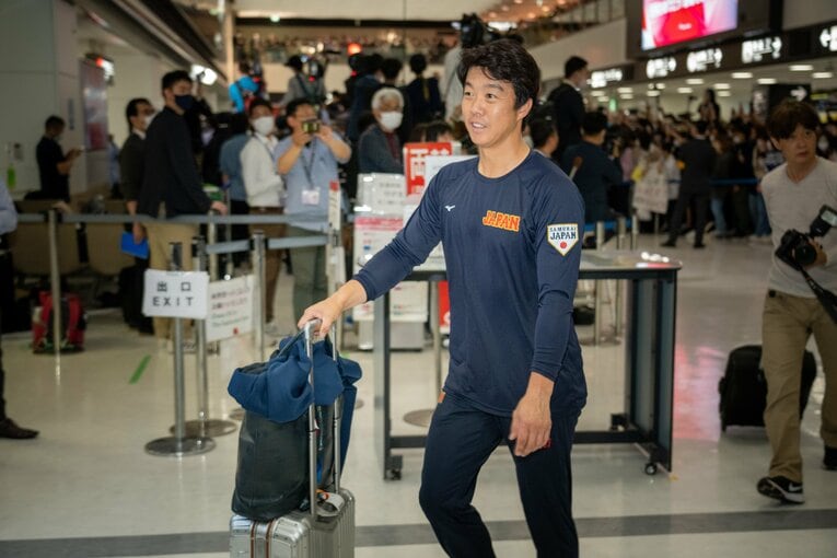 鶴岡コーチ　©Shiro Miyake