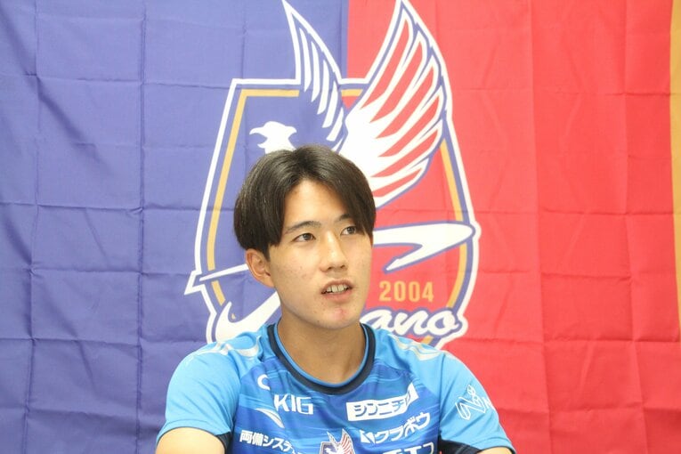 インタビューの際の佐藤　©NumberWeb