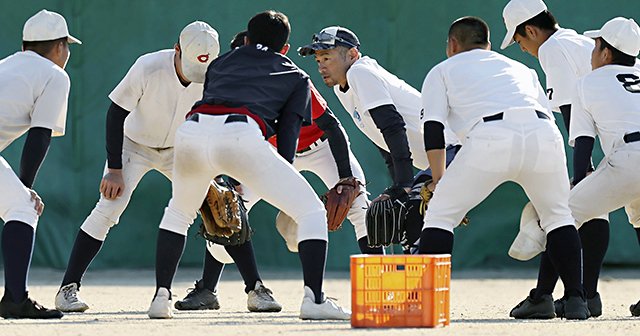 イチローと智弁和歌山ナインの距離が縮まった“10回ジャンプ” 「ものさし」を知った濃密な3日間 - 高校野球 - Number Web - ナンバー