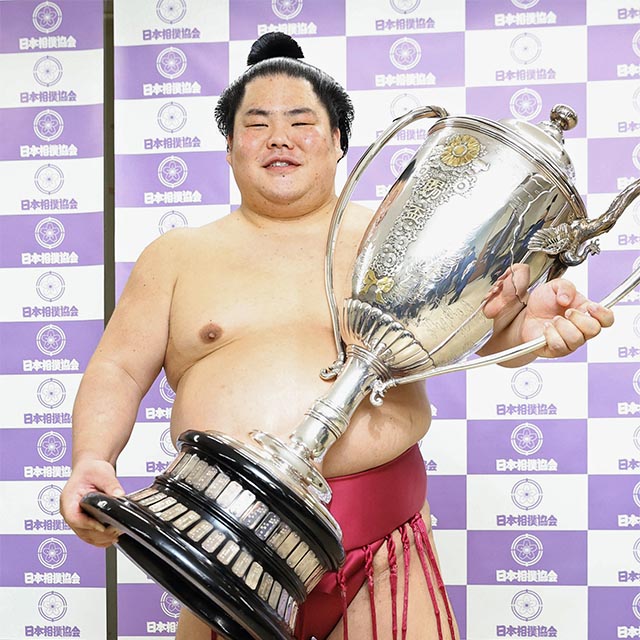 【大相撲】「夜寝る前は一人なので…いろいろ考えました」“初優勝”大栄翔27歳が語った本音 地元(朝霞市)のアピールポイントは…