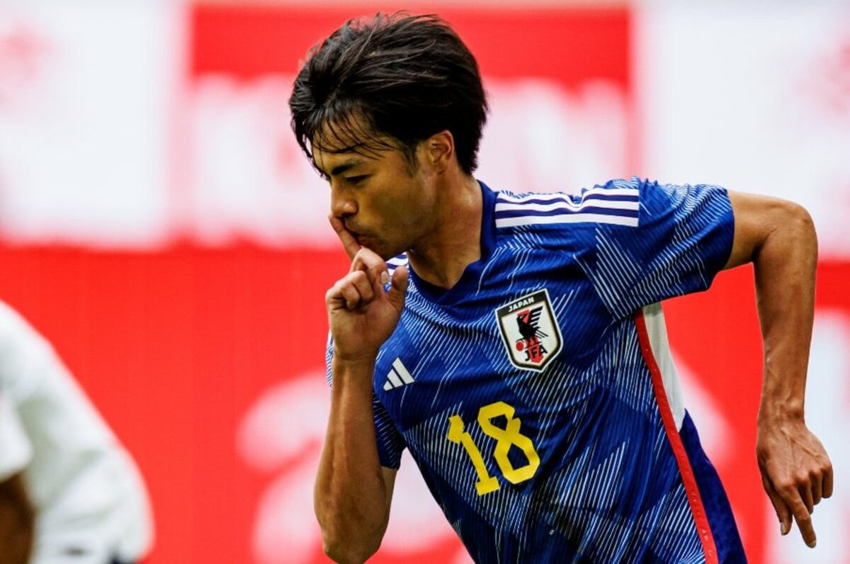 サッカー日本代表 オーセンティックユニフォーム 三笘薫 「7」 - 応援 