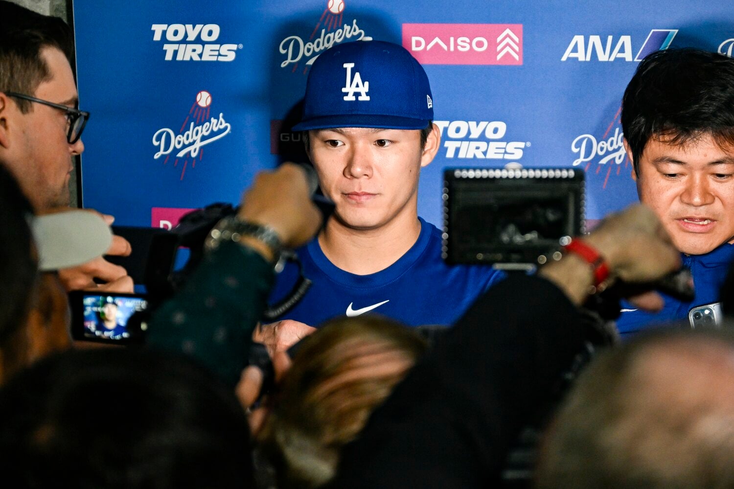 右肩の損傷で離脱している山本由伸 ©Hiroaki Yamaguchi