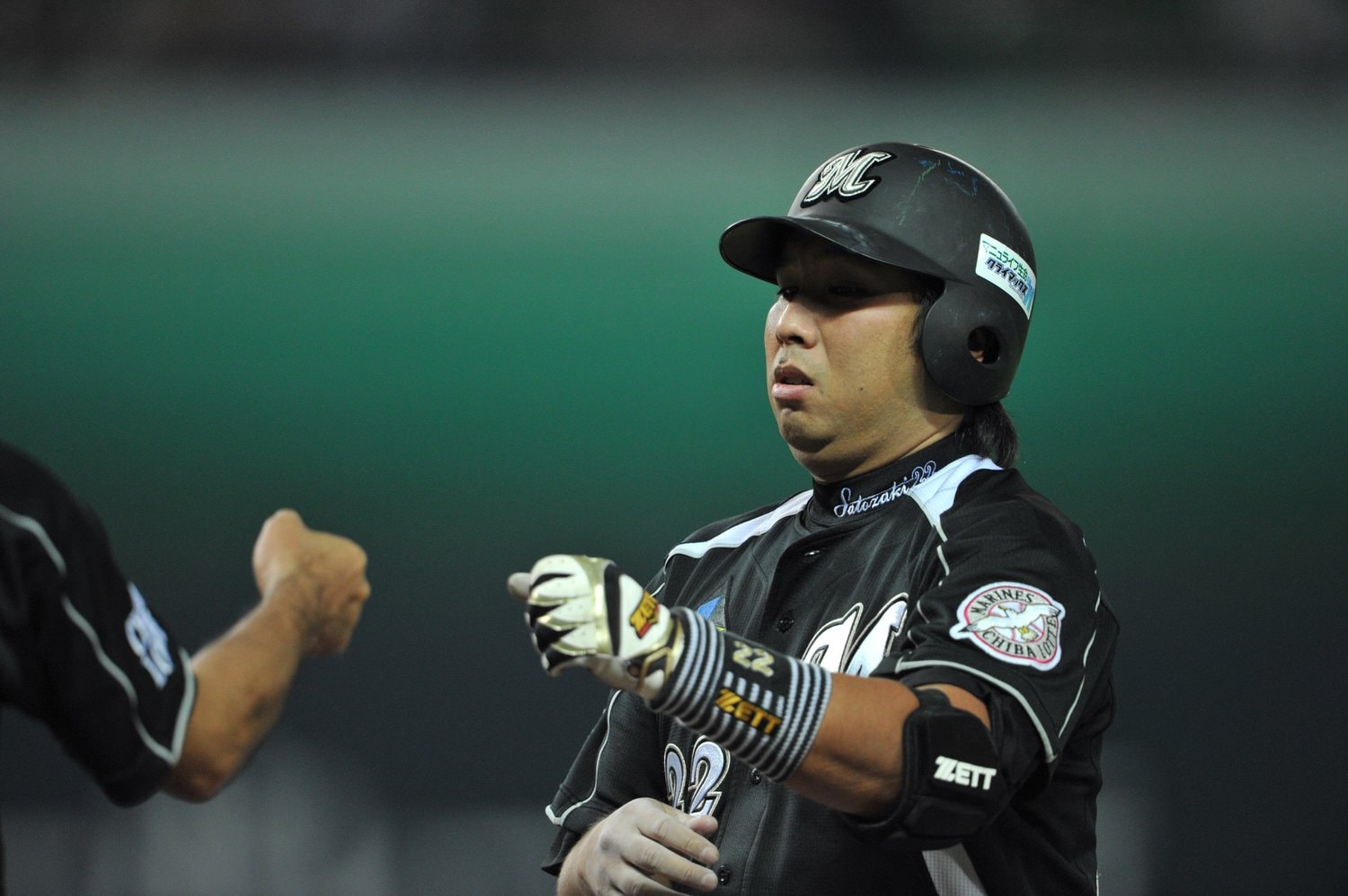 ロッテ時代の里崎©Hideki Sugiyama