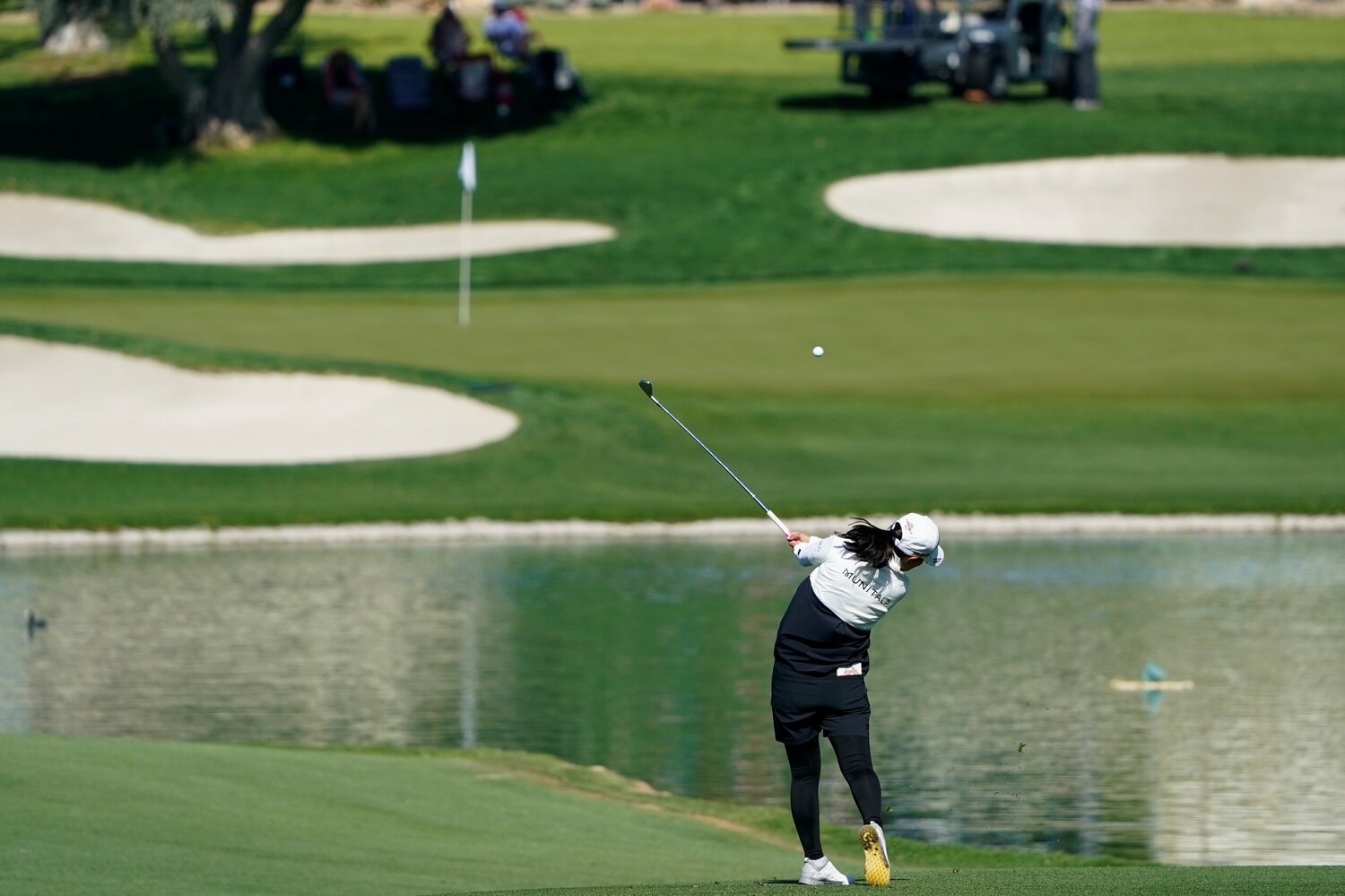 2日目6番のOBとなったショット ©Shizuka Minami