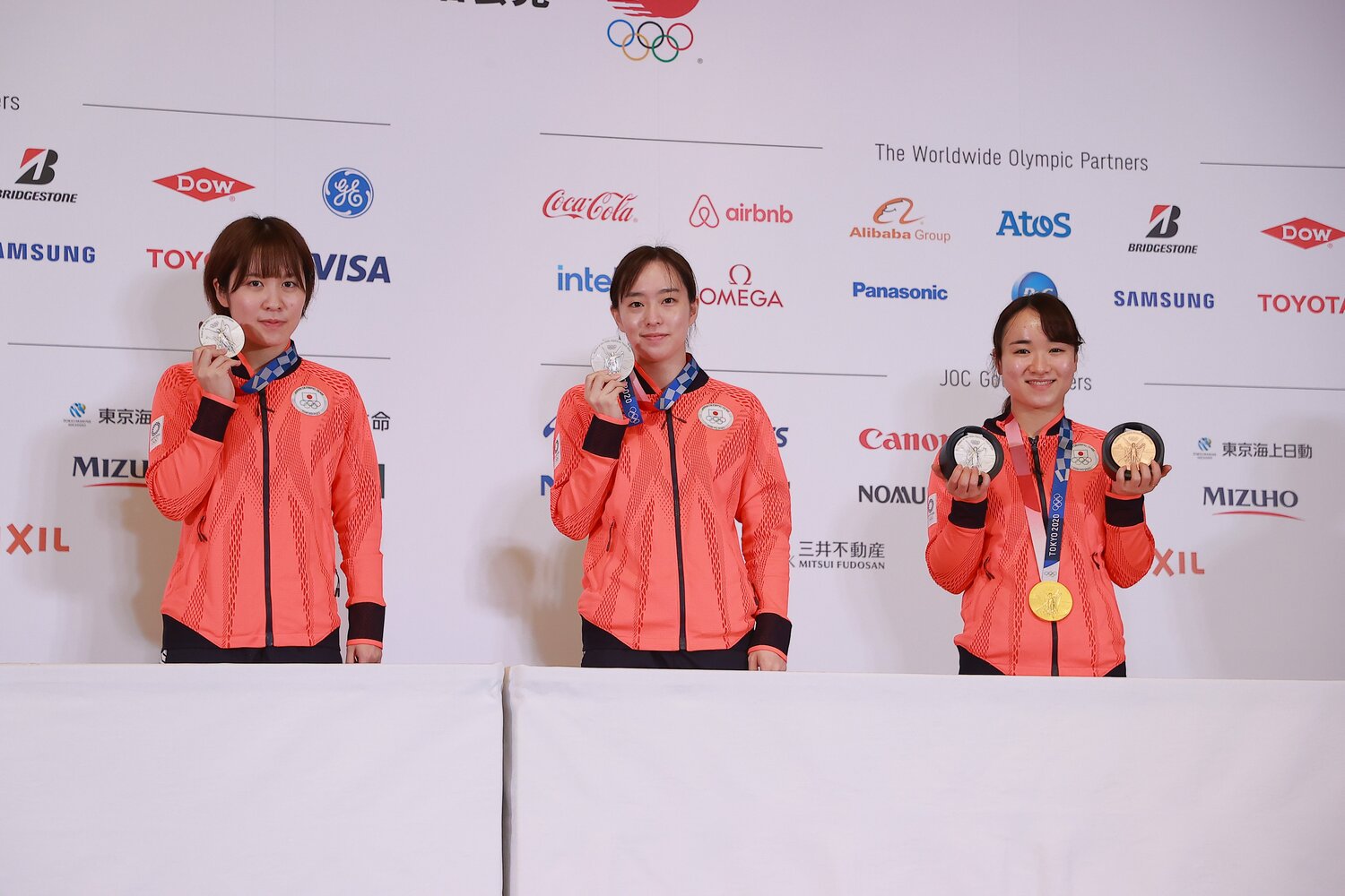 東京五輪団体でのメダルは言うまでもなく、伊藤(右)と平野(左)は長く共闘してきた ©JMPA