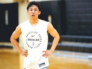 「英語もスムーズだけど…」河村勇輝がNBA記者を感心させた言動とは？「カワムラは才能があるよ」今季は“下部リーグ行き濃厚”も笑顔なワケ