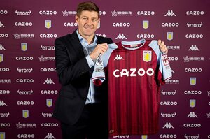 「カミカゼのような選択だ」の声も… 41歳ジェラードがプレミア監督初挑戦で《相思相愛のリバプールとも戦う道》を選んだワケ