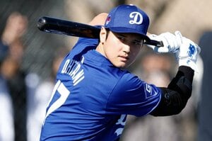 【NEW】大谷翔平のドジャース「球場の売店リーダー“時給2900円”」「キャンプ施設のグラウンド17面」エンゼルス時代から激変…決定的な環境の差