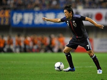 「ポスト遠藤」と日本サッカーの未来。“最後の黄金世代”を越えて行け！＜Number Web＞ photograph by Takuya Sugiyama