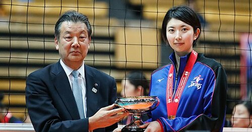 久光スプリングス 岩坂名奈選手Vリーグ栄誉賞受賞記念ボール