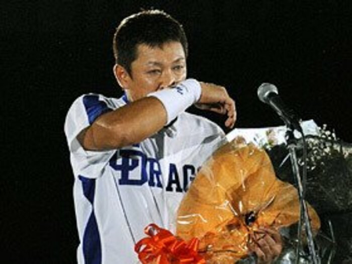 立浪和義の22年を支えた、ふたつの「資質」とは?<Number Web> photograph by KYODO