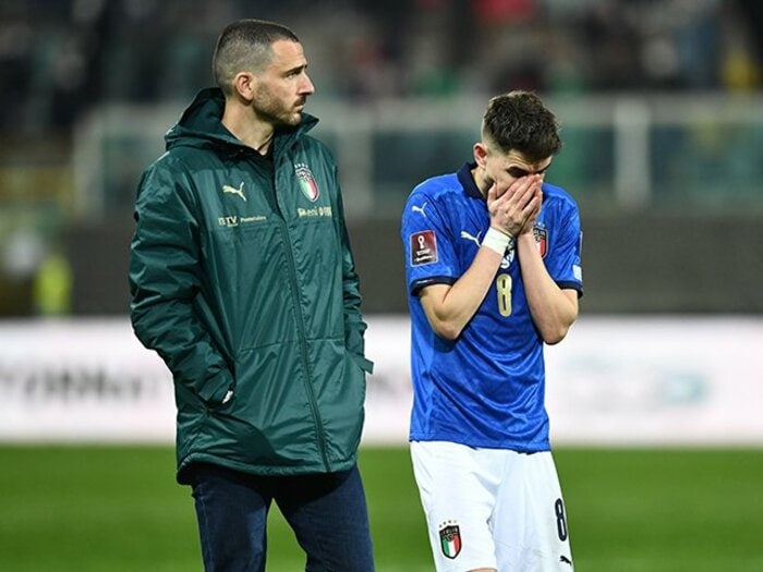 イタリア2大会連続W杯予選敗退の真相 「世界の破滅」と激怒ムードだった前回より、さらに深刻な問題は…〈欧州王者の急転落〉<Number Web> photograph by Getty Images