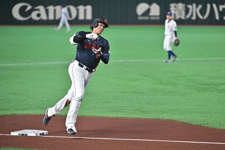 何度見てもえげつない…大谷ホームランの連続写真（右へつづきます）©Hideki Sugiyama