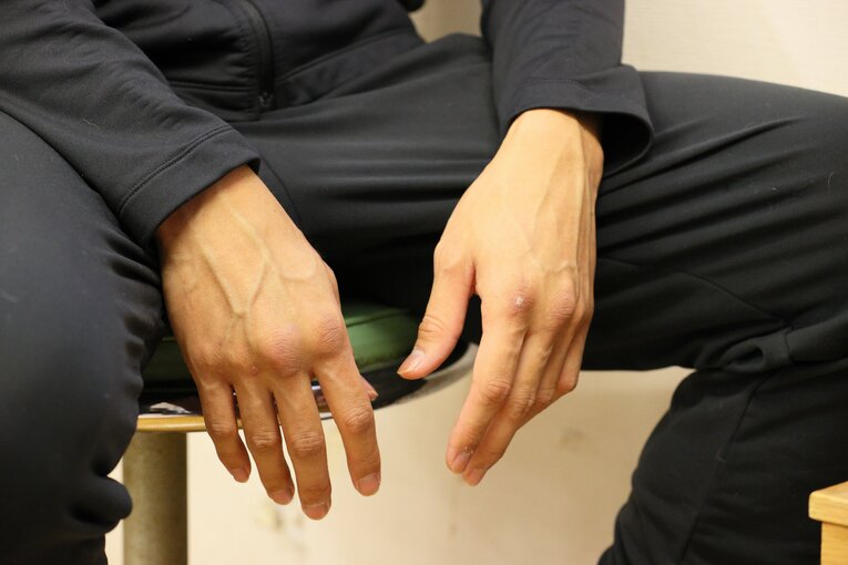 陸上競技では使わなかった拳もいまでは…　©Shigeki Yamamoto