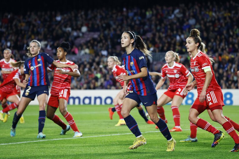 W杯ブラジル戦のウラで「バルサ女子がカンプノウで4万6967人」盛況なワケ… メッシ後に君臨する“女王”、熊谷紗希が見せた悔しさ(60)