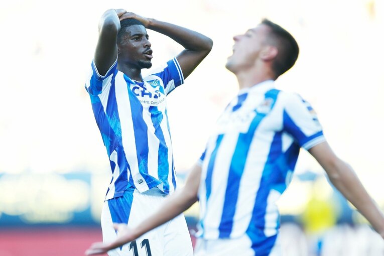 「FW久保建英の鮮烈ボレー弾」を間近で撮った…カメラマンが感じる「ぶっつけで結果を残したタケ＋ソシエダの化学反応」とは(34)