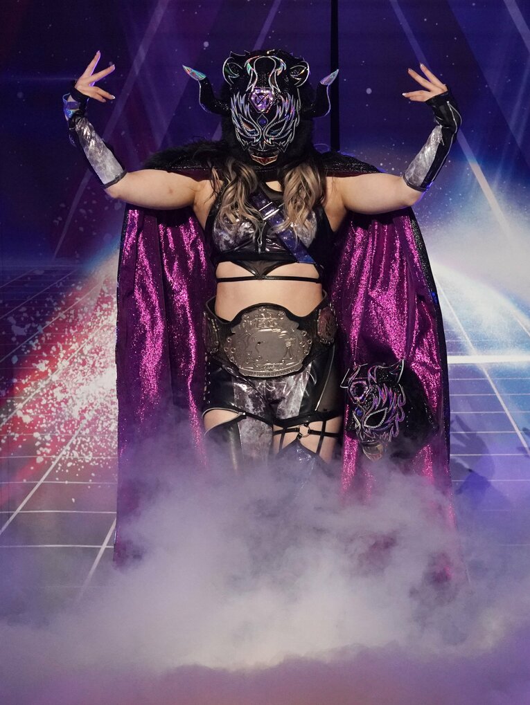 「しょっぱいんだよ！」顔面に塩を全力投球…やりたい放題の“闇堕ち”スターライト・キッドが、渡辺桃を悪の軍団に引きずり込む？(11)