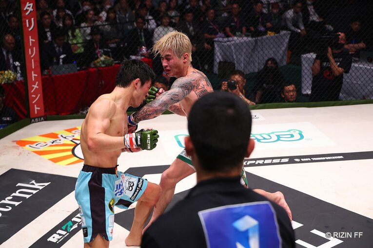 『RIZIN LANDMARK 5』斎藤裕vs平本蓮　©RIZIN FF