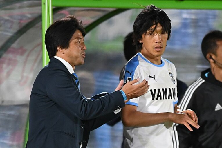 名波監督（当時）が獲得を熱望して加入した中村俊輔　©︎Masashi Hara/Getty Images