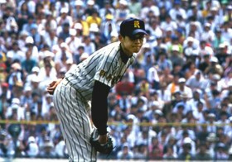 正田樹 Itsuki Shoda
1981年11月3日、群馬県生まれ。桐生第一高3年時に甲子園に出場し、全国制覇。'00年、ドラフト1位で日本ハム入団。'07年、阪神移籍。'08年に戦力外通告を受け、台湾リーグなどでプレーした後、'12年、ヤクルトに入団。188cm、88kg。