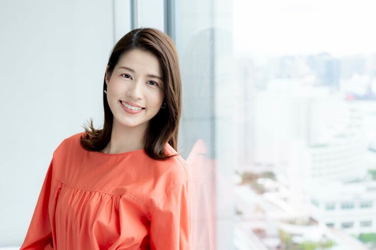 フジテレビアナウンサーの永島優美さん。『めざましテレビ』の7代目メーンキャスターを6年半務めて、昨年卒業。現在は『めざまし8』初代メーンキャスターをはじめ、アスリートの素顔に迫るトーク番組『ジャンクSPORTS』を担当している。父は元サッカー日本代表の永島昭浩　©Miki Fukano