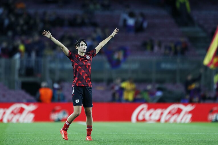 W杯ブラジル戦のウラで「バルサ女子がカンプノウで4万6967人」盛況なワケ… メッシ後に君臨する“女王”、熊谷紗希が見せた悔しさ(52)