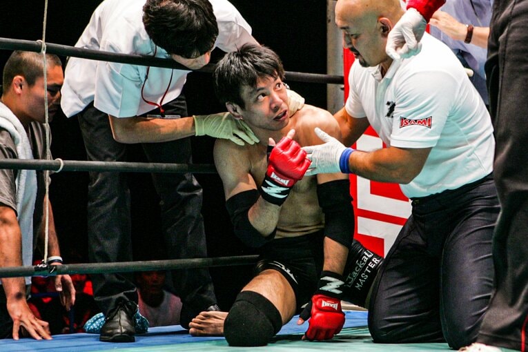 ジェフ・カラン戦後の大石　©Susumu Nagao