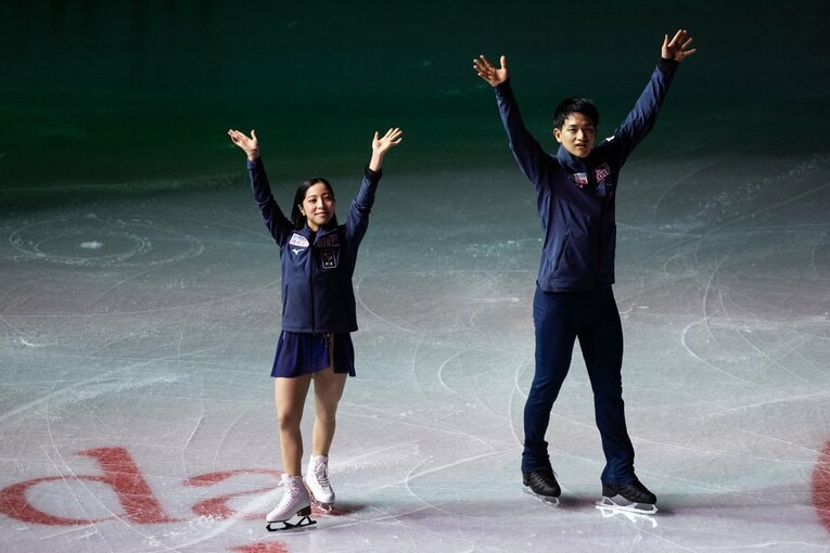 スケートカナダSP前、リンクに登場した三浦と木原