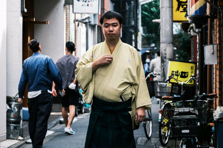 2022年のNHK新人落語大賞に輝いた立川吉笑。異色の落語家は、いかにして大一番に臨んだのか　©︎Atsushi Hashimoto