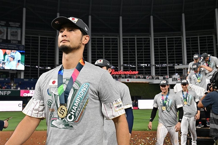 優勝を決め、感慨深げな表情を浮かべるダルビッシュ有　©Naoya Sanuki