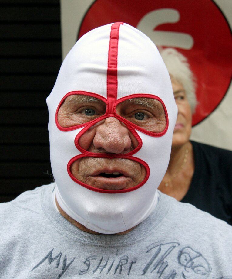 ザ・デストロイヤーさん　©JIJI PRESS