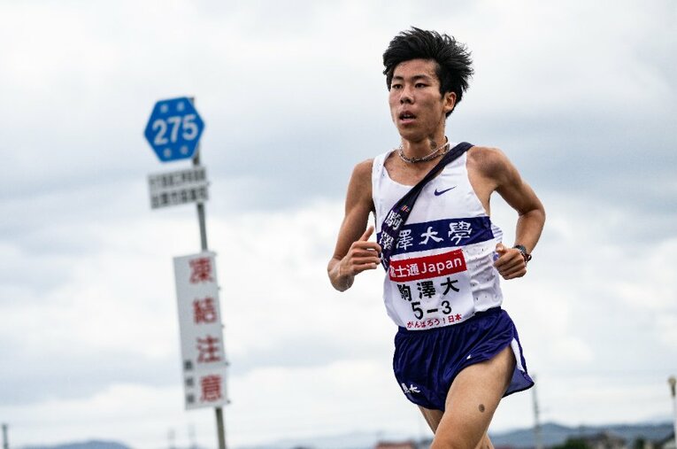 最後の箱根を迎える駒大4年の田澤。駒大は出雲、全日本で優勝し、すでに2冠。箱根での駅伝3冠を目指す ／ photograph by Nanae Suzuki
