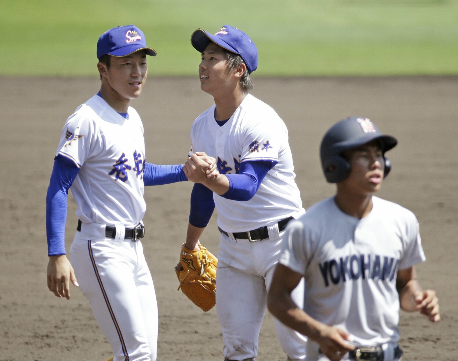 秀岳館は川端(左)と田浦のダブルエースで九州学院に立ちはだった ©JIJI PRESS
