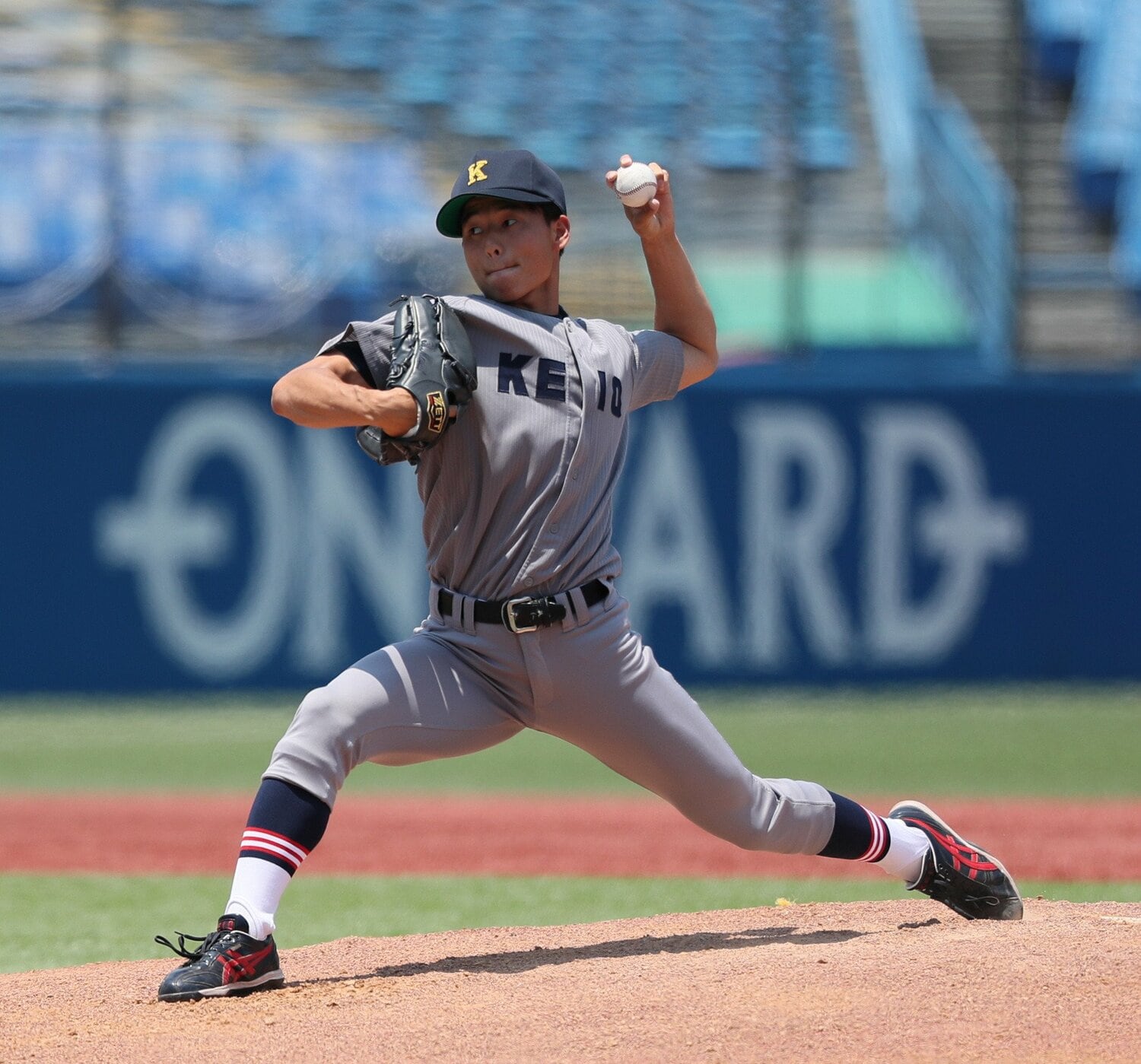 ドラフト目玉ベスト3 投手編【3】慶応大・増居翔太（171cm72kg・左投左打・彦根東高）　©JIJI PRESS