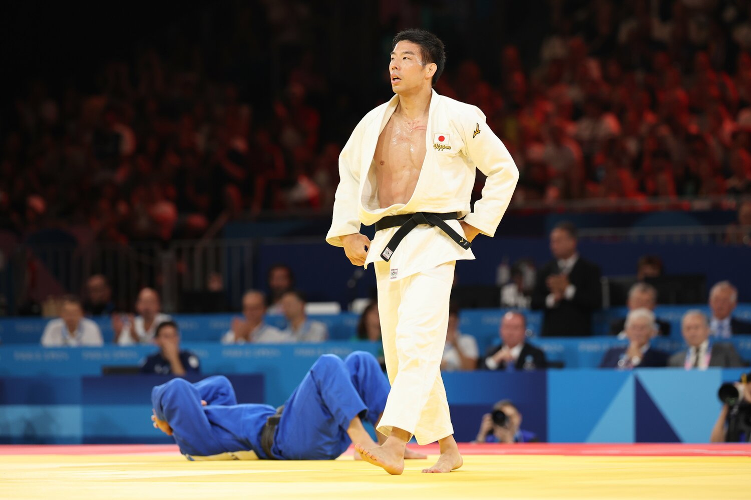 金メダルを決めた後も畳の上では表情を崩すことすらなかった　©JMPA
