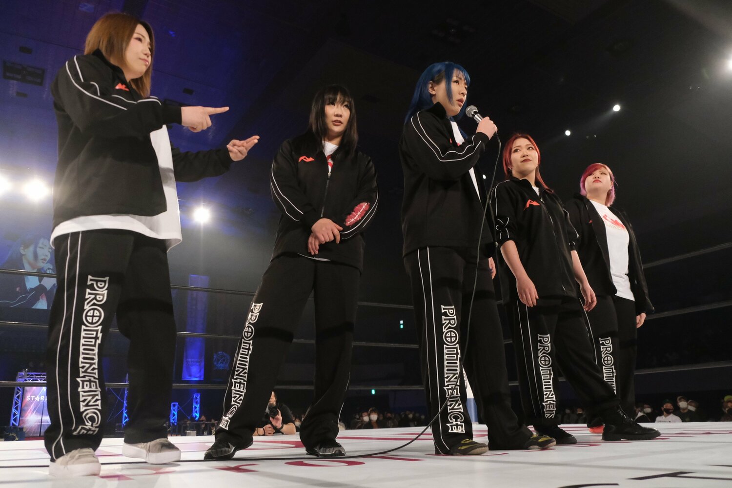 1月29日のスターダム名古屋大会に突如登場したプロミネンスのメンバー（クリックすると「この記事の写真」にとびます。流血等の過激な画像を含みますのでご注意ください）