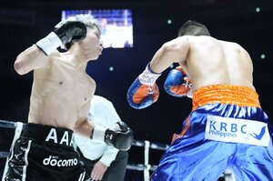 【必読】井上尚弥の“ありえない右”が「11年前、ドネアの伝説の左フックと重なりました」…“サイタマの衝撃KO”を激写した世界的カメラマンの証言