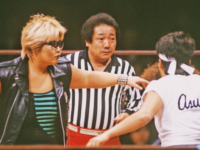 「孫に、いじめとかあったけどね」罵声と生卵を浴びた“極悪レフェリー”の告白 「あんなレフェリー辞めさせろ！」全女コミッショナーすら激怒した＜Number Web＞ photograph by AFLO