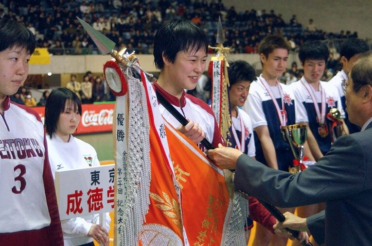春高バレーで“メグカナ対決”を制した成徳学園・大山加奈。 ／ photograph by Kyodo News