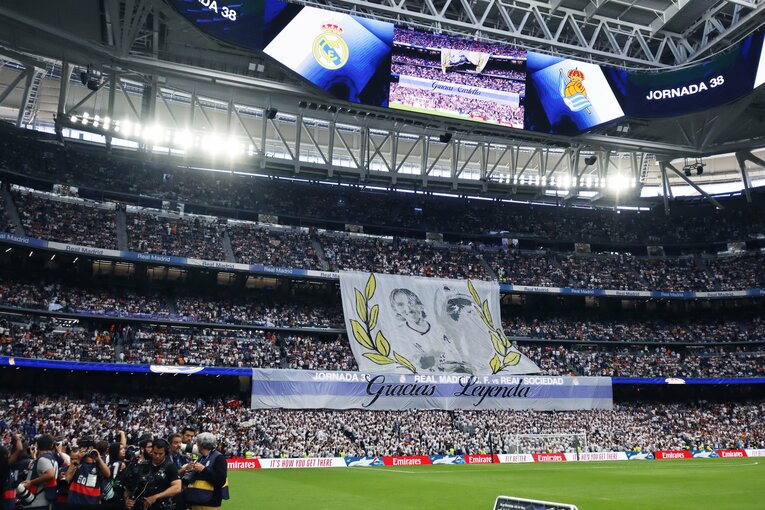 久保建英23歳vsモドリッチ39歳「吹っ飛ばし、抜き去った」後の敬意…“マドリー栄光の10番”涙と笑顔の別れ「好きになった言葉を」(4)