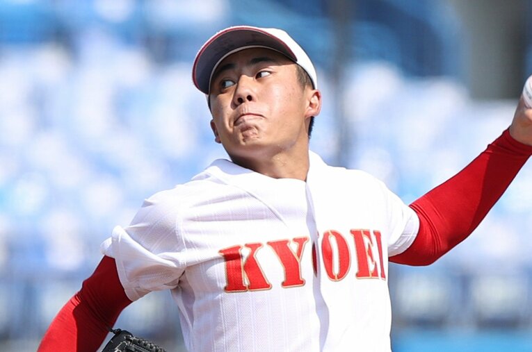 共栄学園のエース左腕・茂呂潤乃介。中学時代は160cm程度の小柄な体格だったという　 ／ photograph by SANKEI SHIMBUN