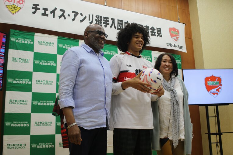 両親と　©︎Takahito Ando