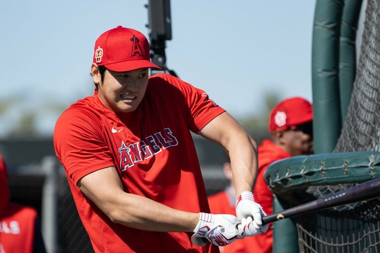 ものすごい打ち方と表情をする大谷（2023年）　©Nanae Suzuki