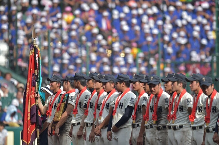 2014年夏の大阪大会で中川を擁するPL学園に勝利した大阪桐蔭。甲子園では4度目の全国制覇を達成した　©︎Hideki Sugiyama
