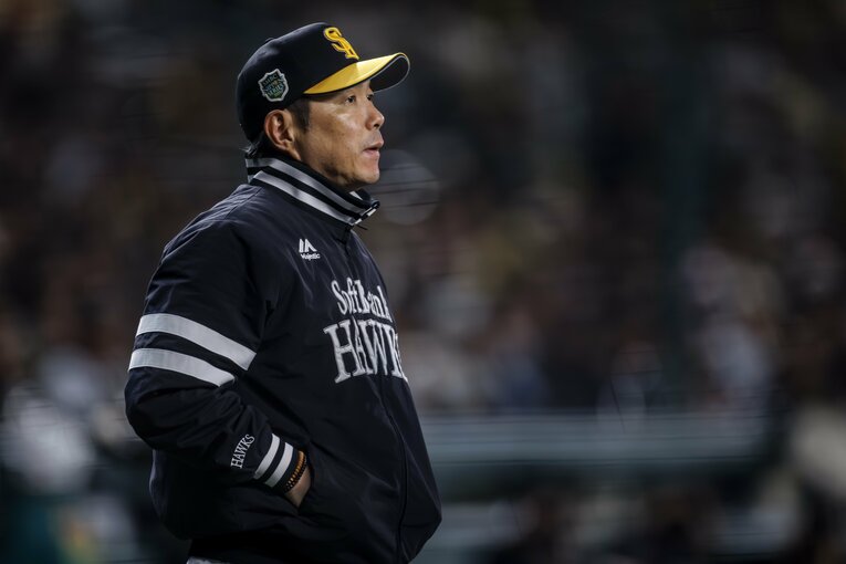 会心の代打策が当たった小久保裕樹監督は「打った近藤がすごいと思います」　©️Kiichi Matsumoto