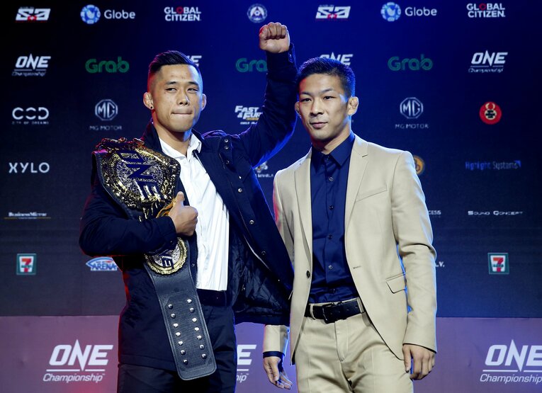 2019年、ONEのフェザー級タイトルマッチに挑んだ松嶋（vsマーティン・ニューイェン）　©AFLO