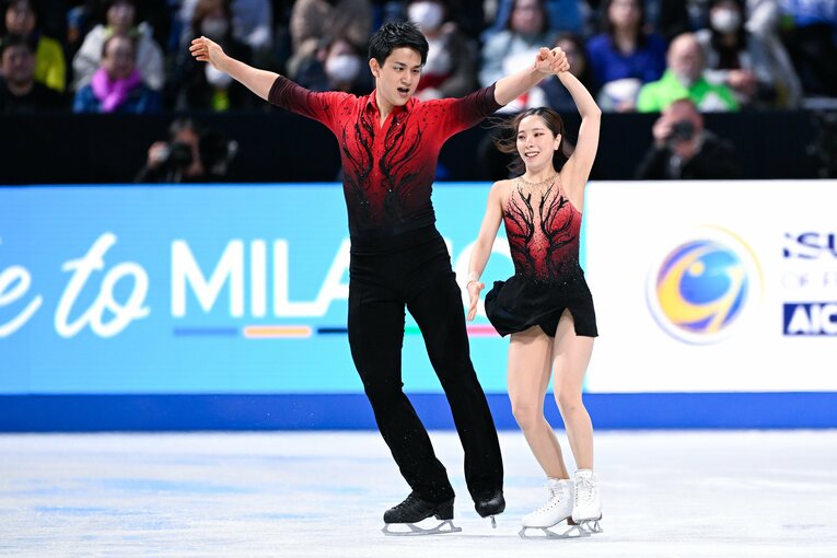 りくりゅうがGPファイナルで見せた美しい演技　©Asami Enomoto