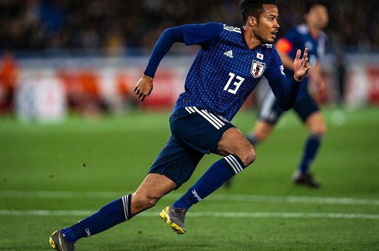 3月22日のコロンビア戦では1トップとして先発出場し、決定機にも絡んだ鈴木武蔵。日本代表のFW争いに名乗りを上げる。 ／ photograph by Takuya Sugiyama