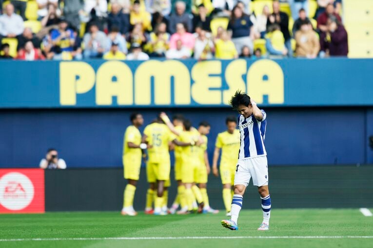 「地獄でした」久保建英がコメント“負けに等しいドロー”語られていない光景…微妙判定に敵地騒然→怒りの古巣監督にタケが《カメラマン激写》(7)